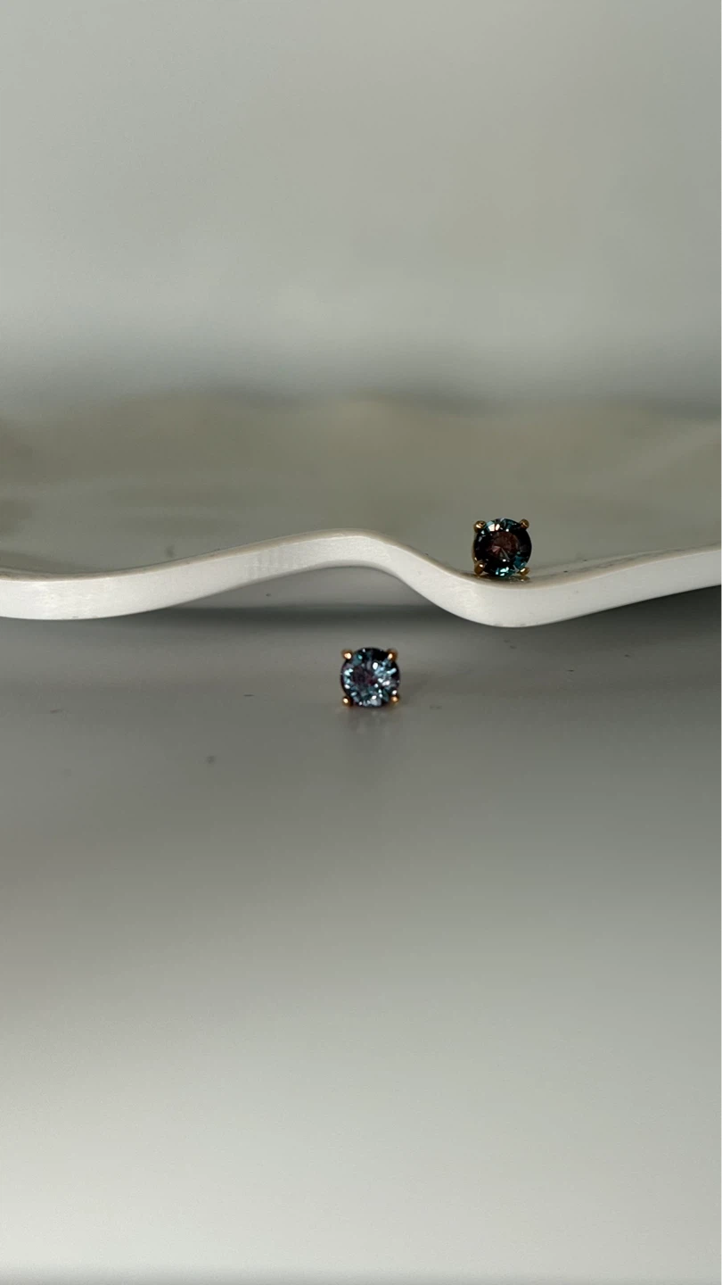 Stud Earrings with alexandrite Gemstones