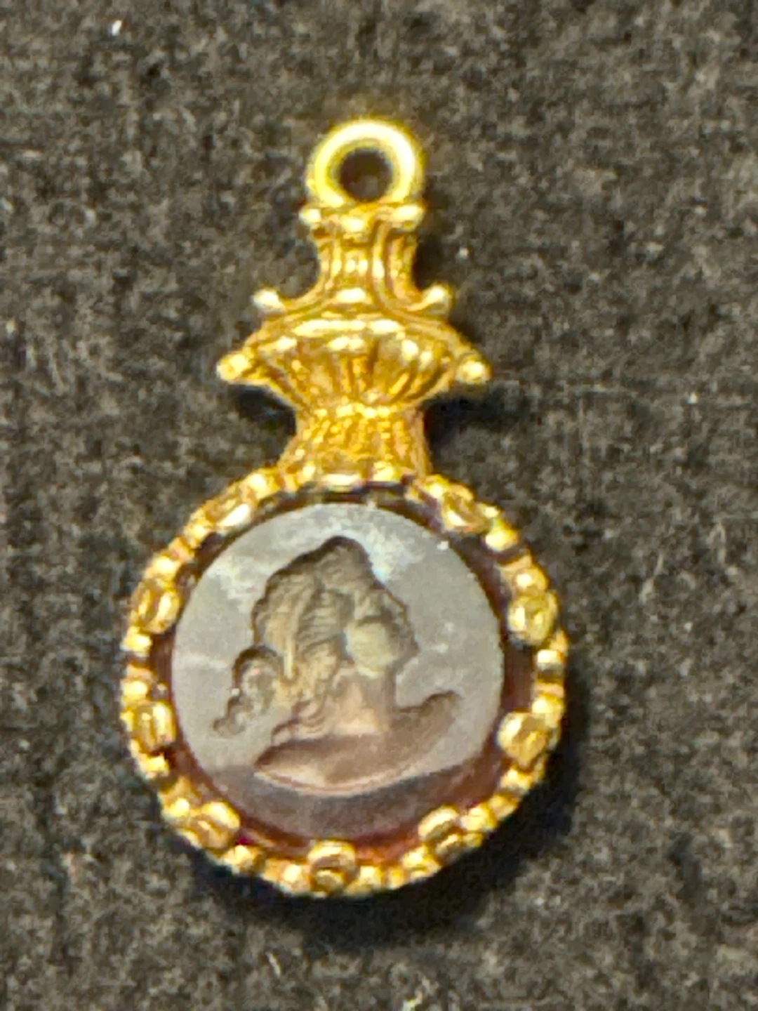 Vintage Cameo Pendant Charm - photo 2