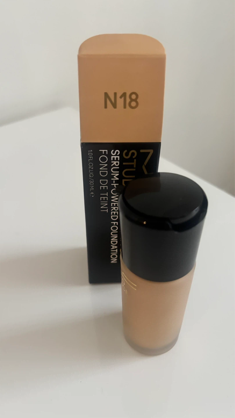 Mac ! NU SKIN STUDIO FOUNDATION SERUM-POWERED FOUNDATION N18