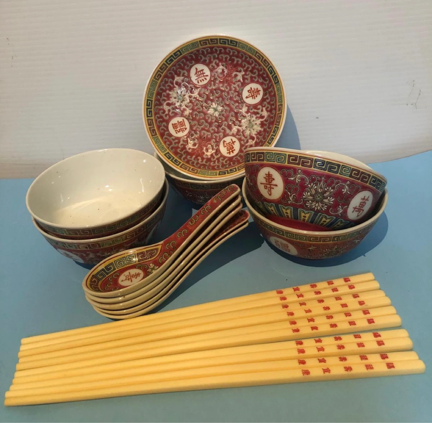Set of 5 Chinese Ceramic Bowls and 5 Spoons