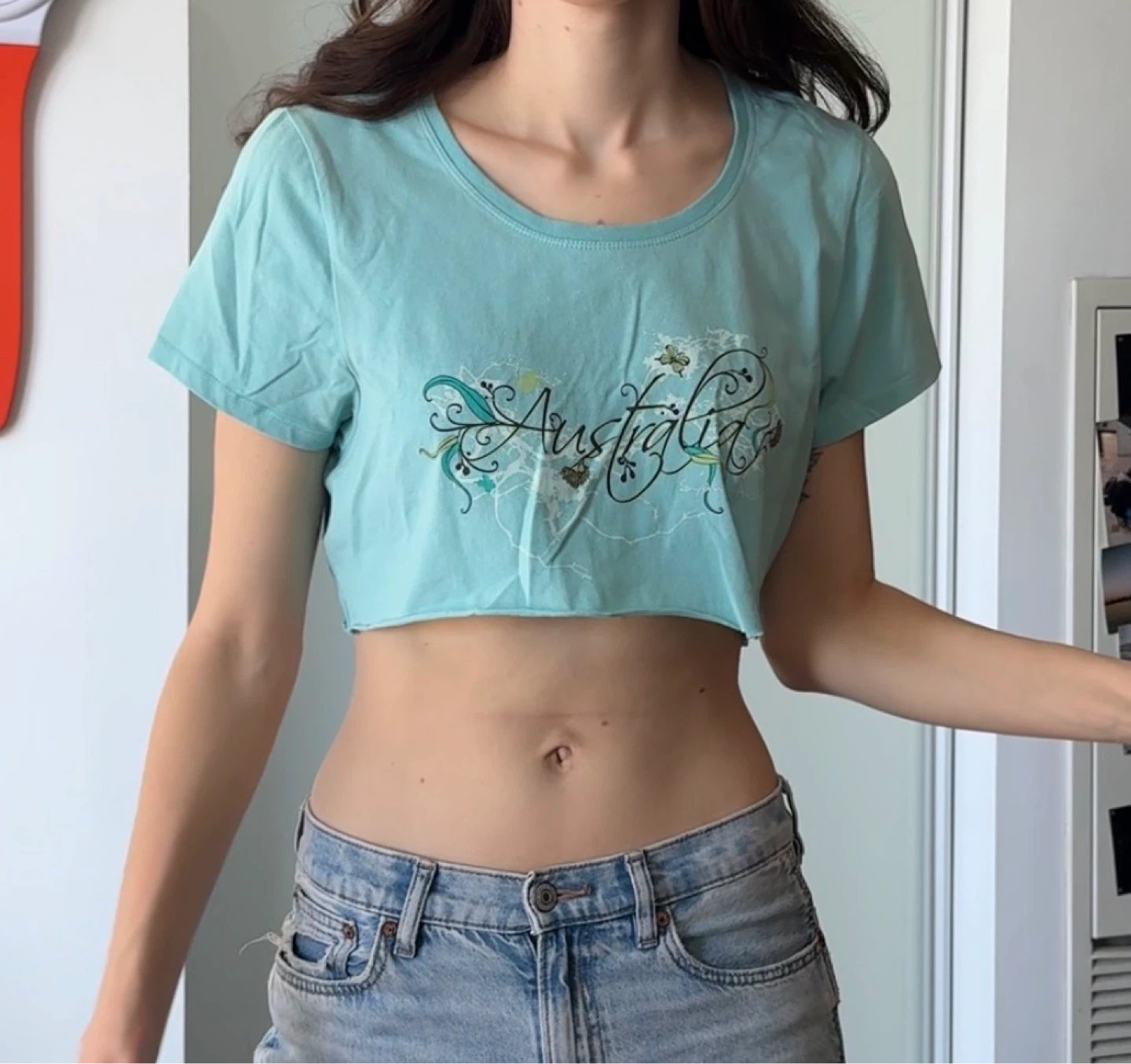 Australia Graphic Cropped T-Shirt