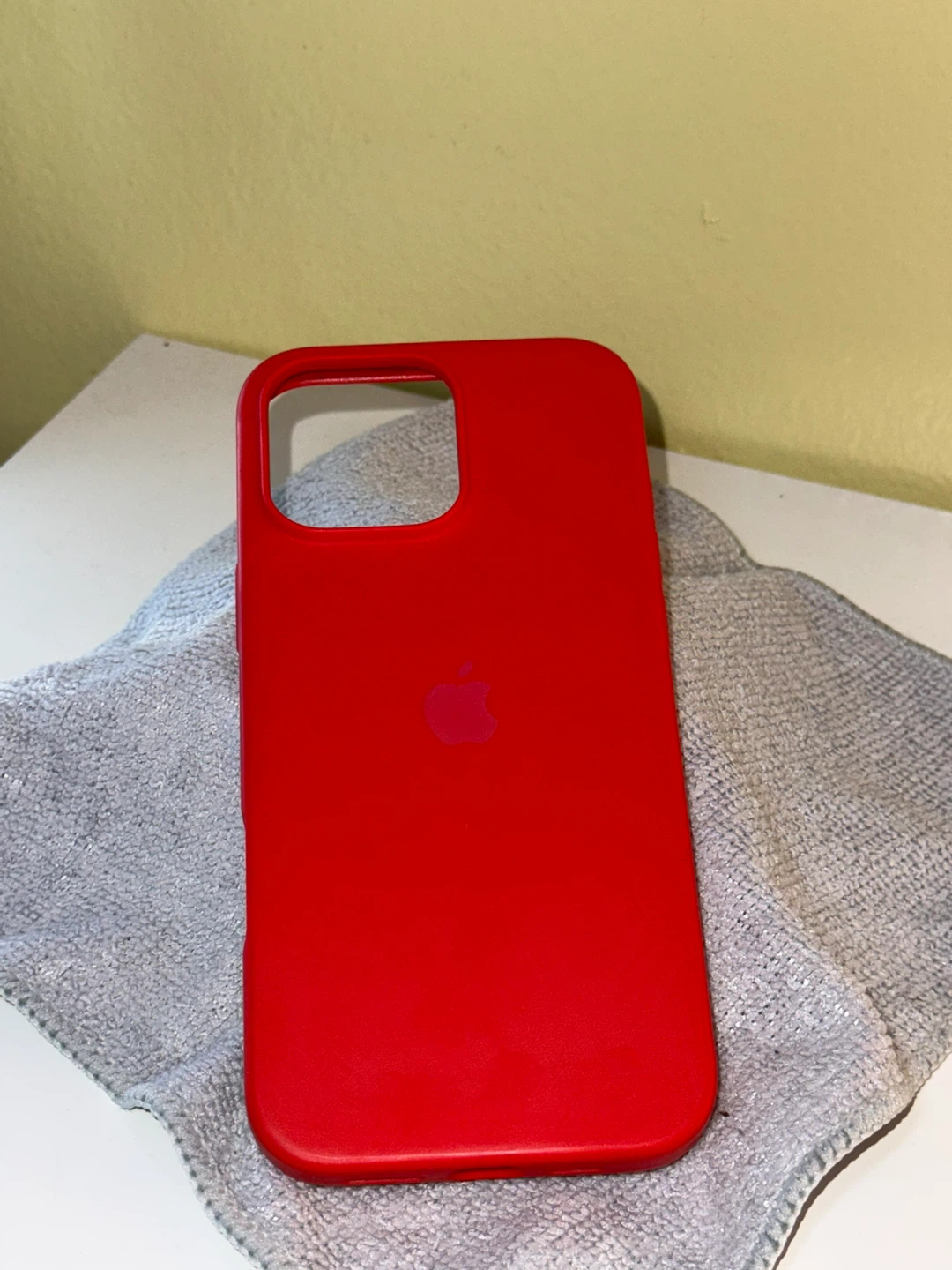 Apple iPhone 16 Pro Max Silicone Case - Red - photo 2