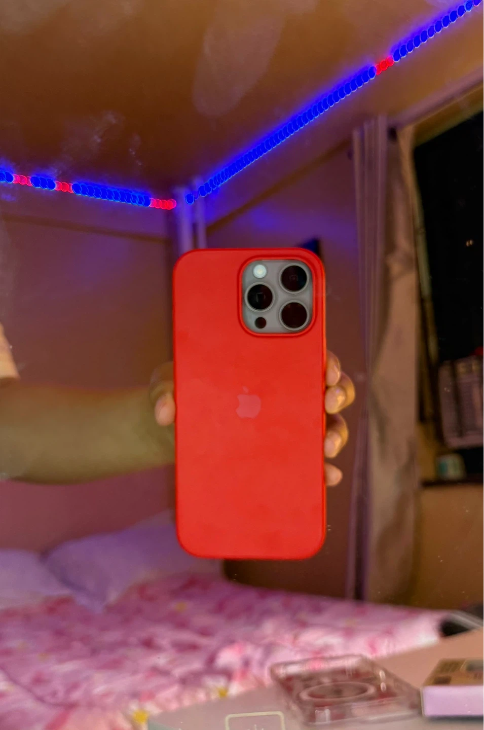 Apple iPhone 16 Pro Max Silicone Case - Red