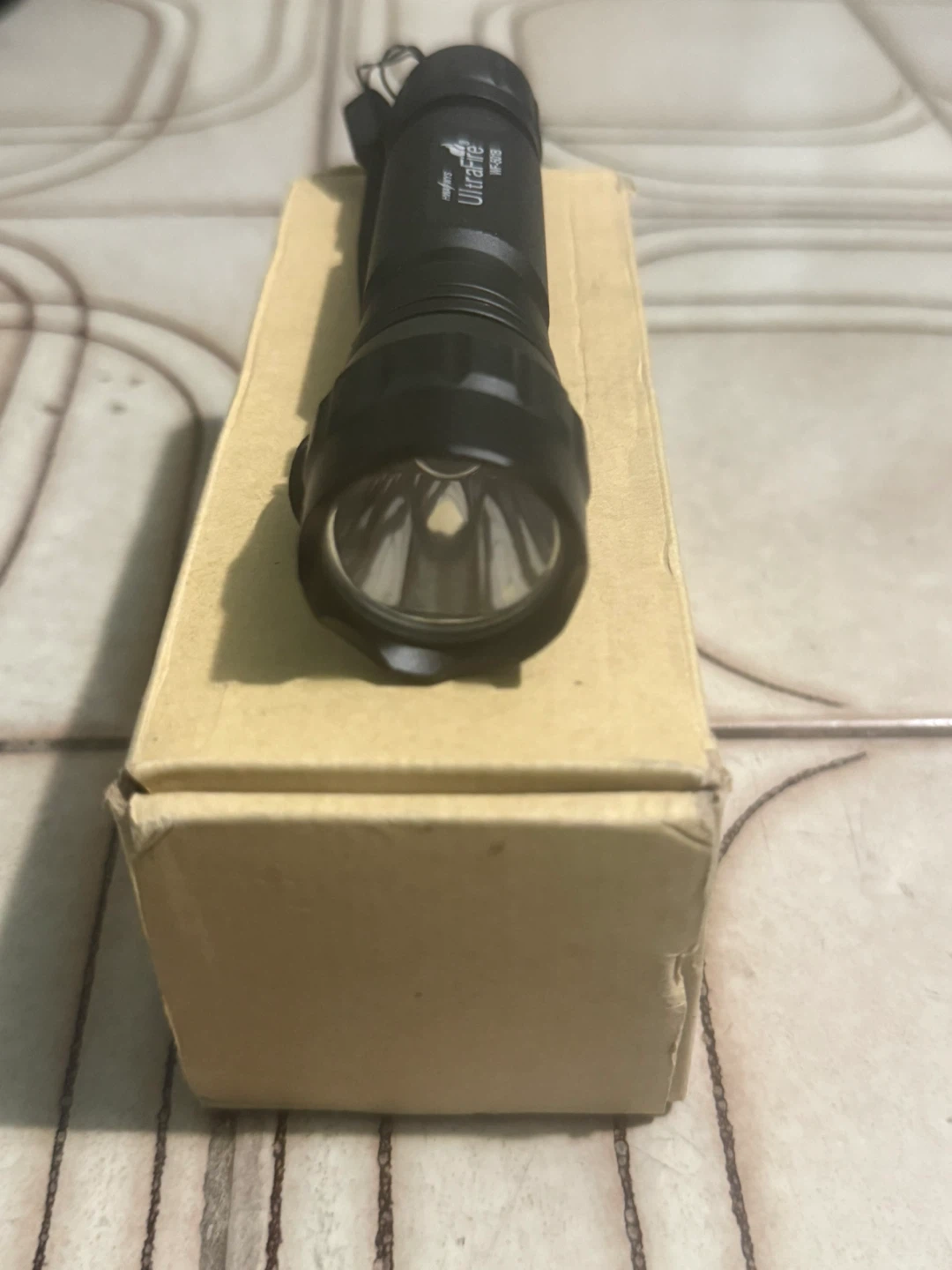 UltraFire WF-501B Black Flashlight