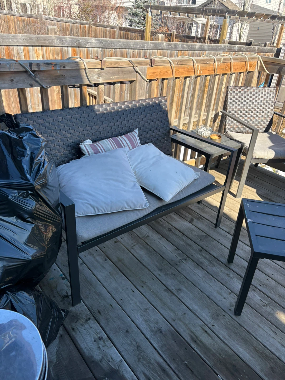 Outdoor patio furniture set