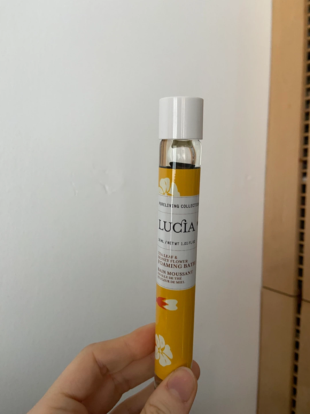 LUCIA Tea Leaf & Honey Flower Foaming Bath