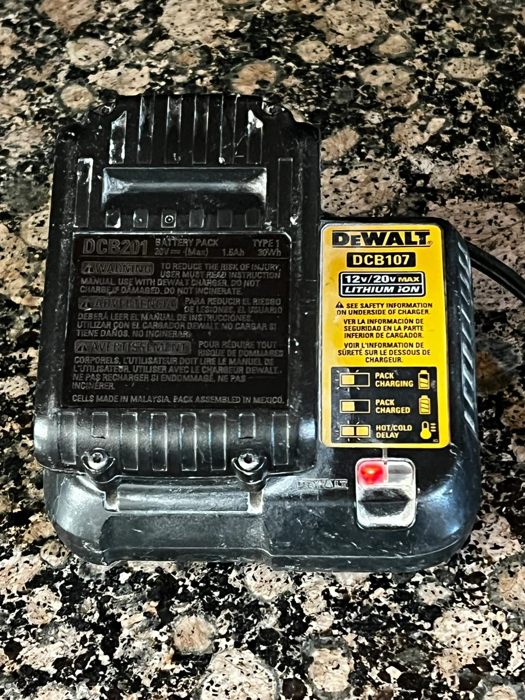DEWALT DCB107 12V/20V MAX Lithium Ion Battery Charger - photo 4