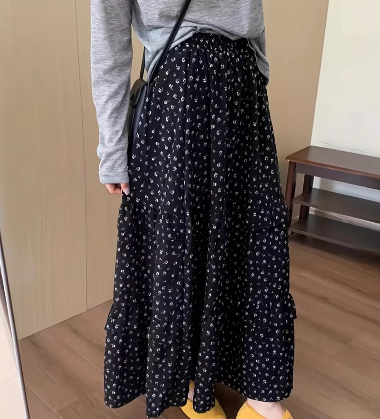 Black floral print midi skirt