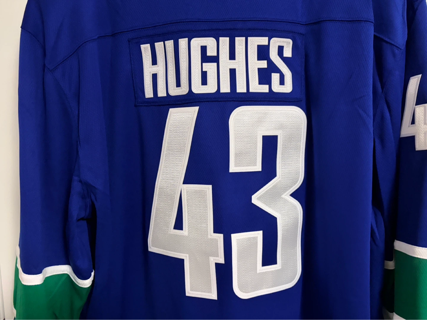 BNWT Authentic Fanatics Vancouver Canucks Hughes Jersey 3XL - photo 2