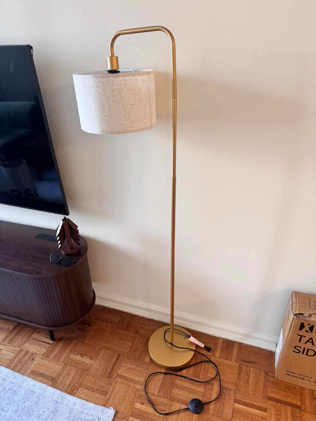 Gold Arc Floor Lamp with White Linen Shade - photo 2