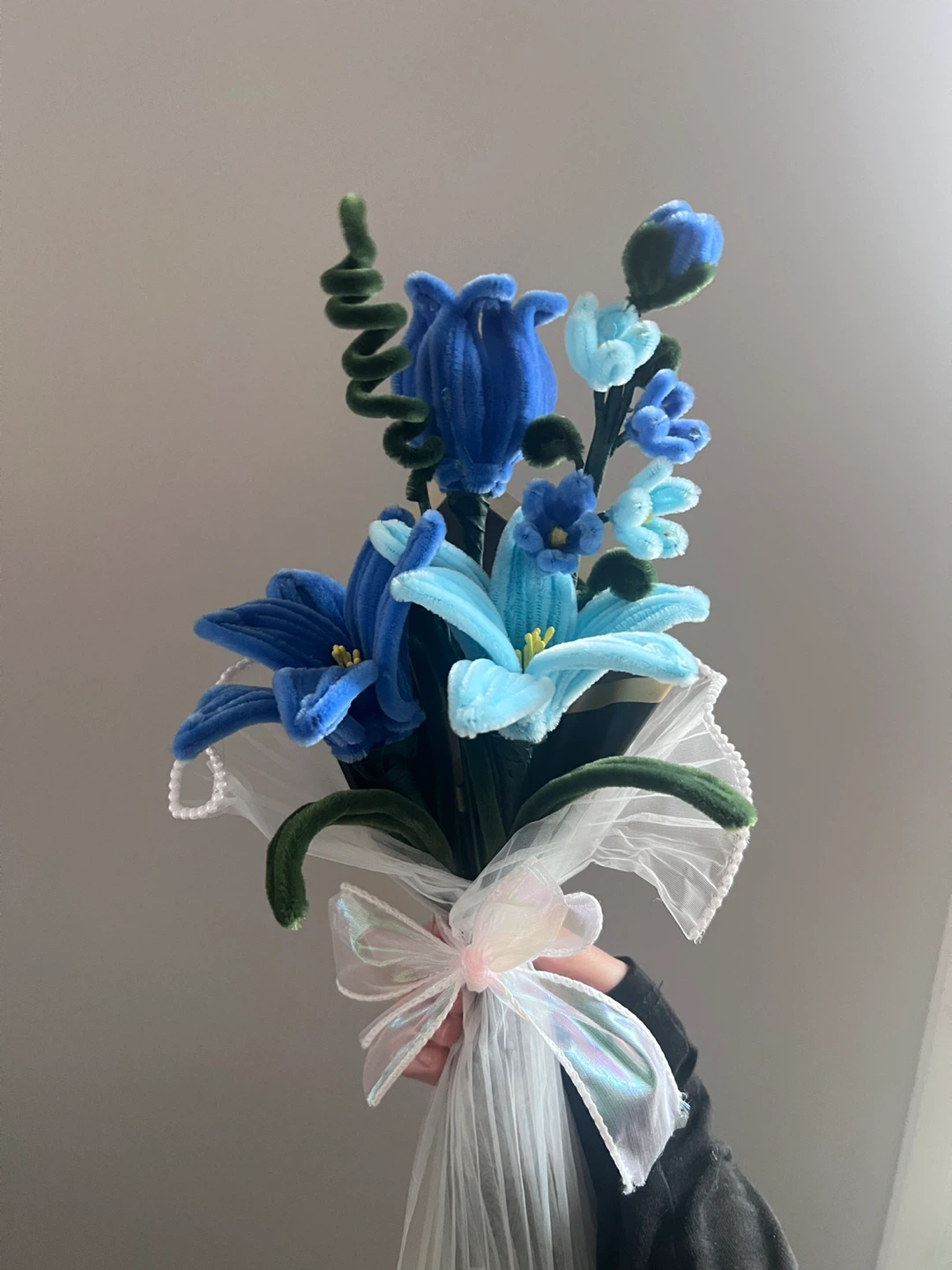 Mother’s Day gift - blue Pipe Cleaner Flower Bouquet - photo 2