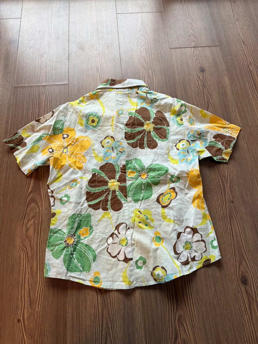 Floral Short Sleeve Button-Up Shirt - Size S - photo 2