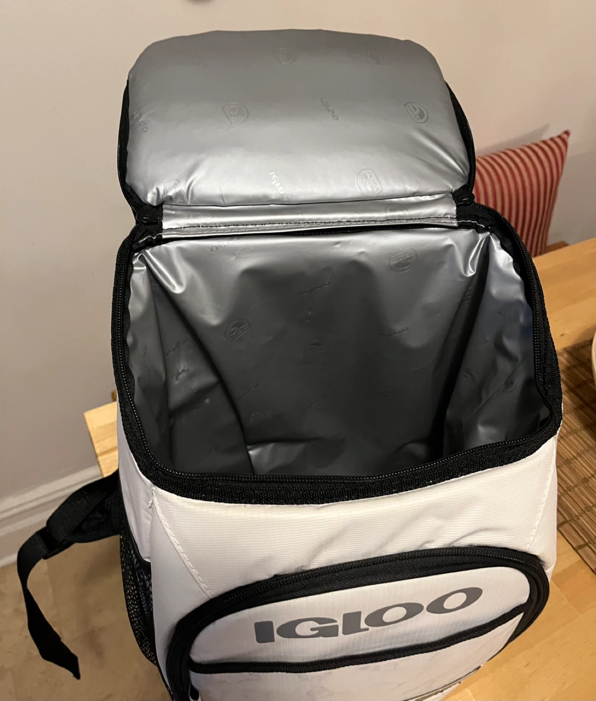Igloo Marine Maxcold Backpack Cooler - photo 5