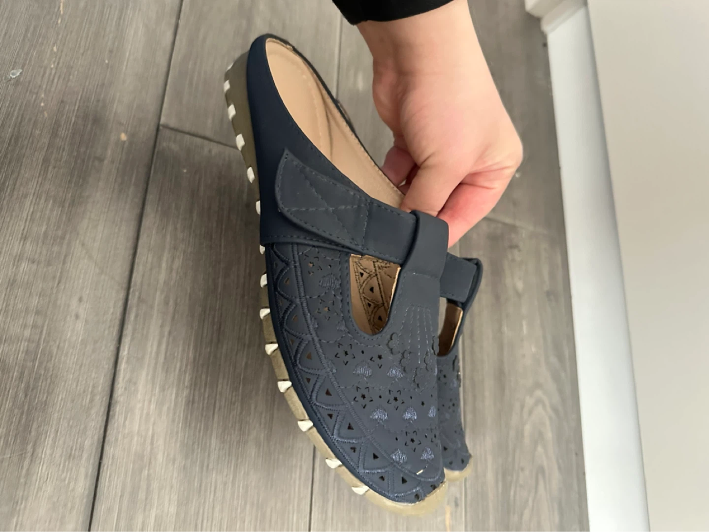 Women's Navy Blue Slip-On Loafers Size 8