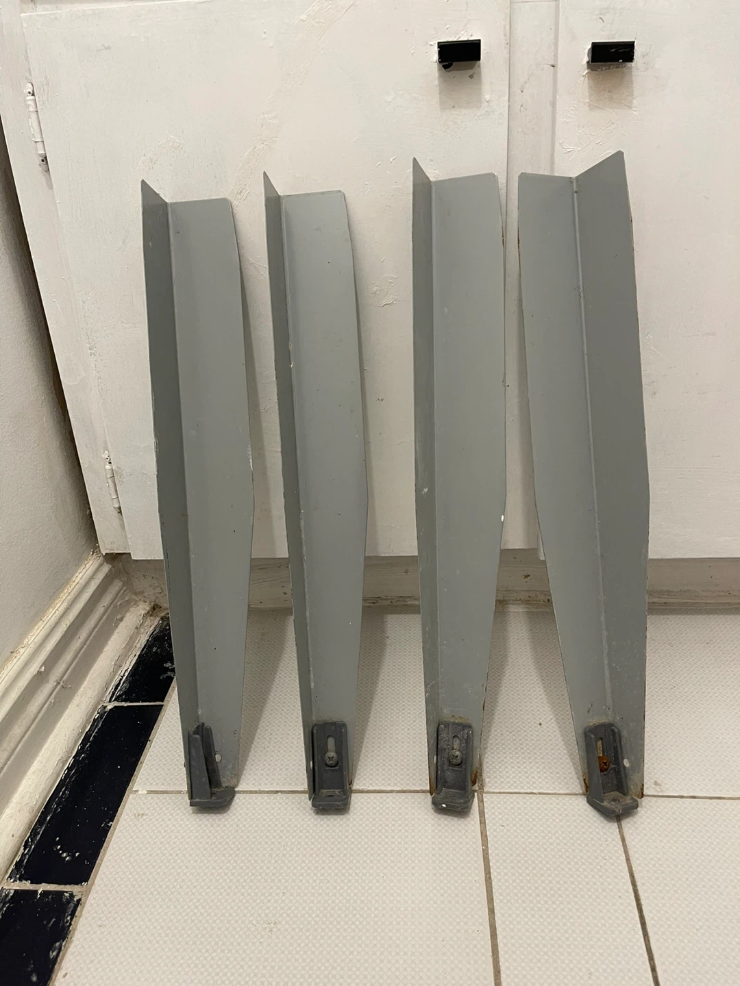 Set of 4 Grey Metal Furniture Legs - photo 5