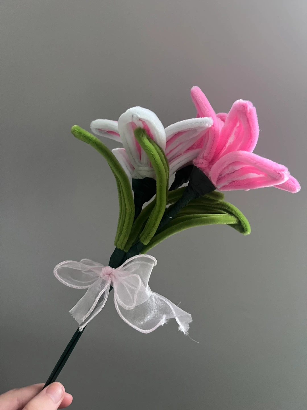 Mother’s Day gift- Pink and White Pipe Cleaner Flowers - photo 5