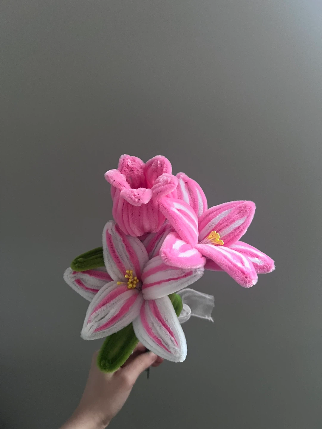 Mother’s Day gift- Pink and White Pipe Cleaner Flowers - photo 4