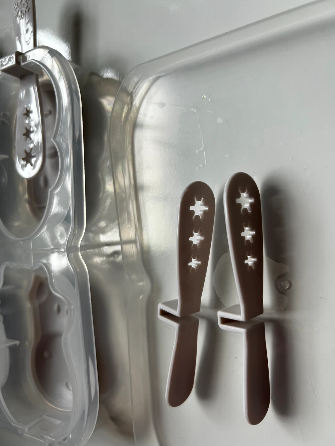 4 Cavity Animal Shaped Ice Pop Mold - photo 4