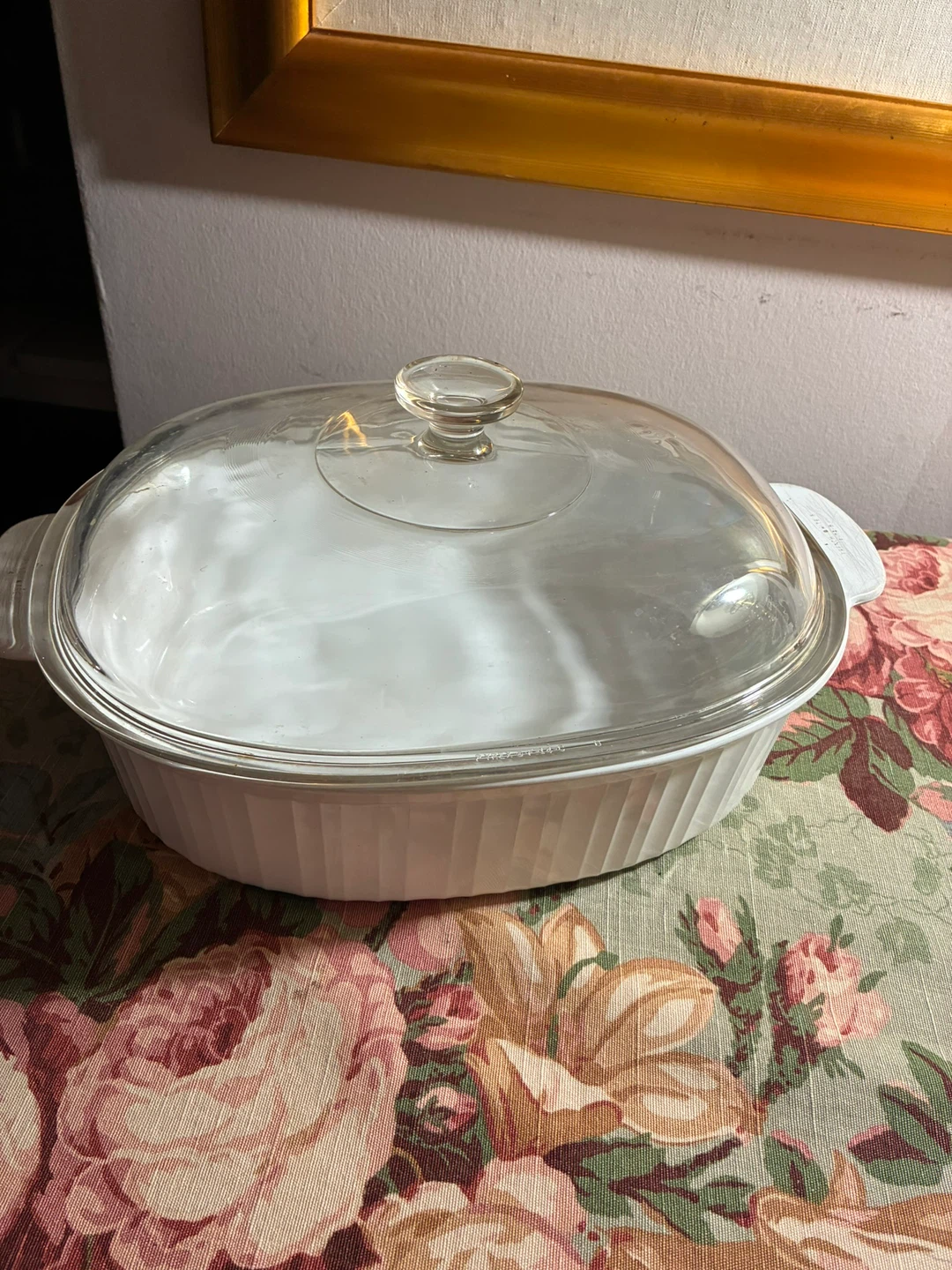 CorningWare White Oval Casserole Dish with Glass Lid