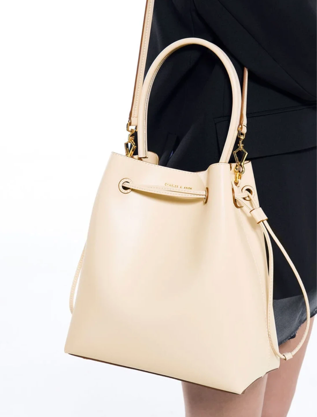 Charles & Keith Beige Bucket Bag - photo 4
