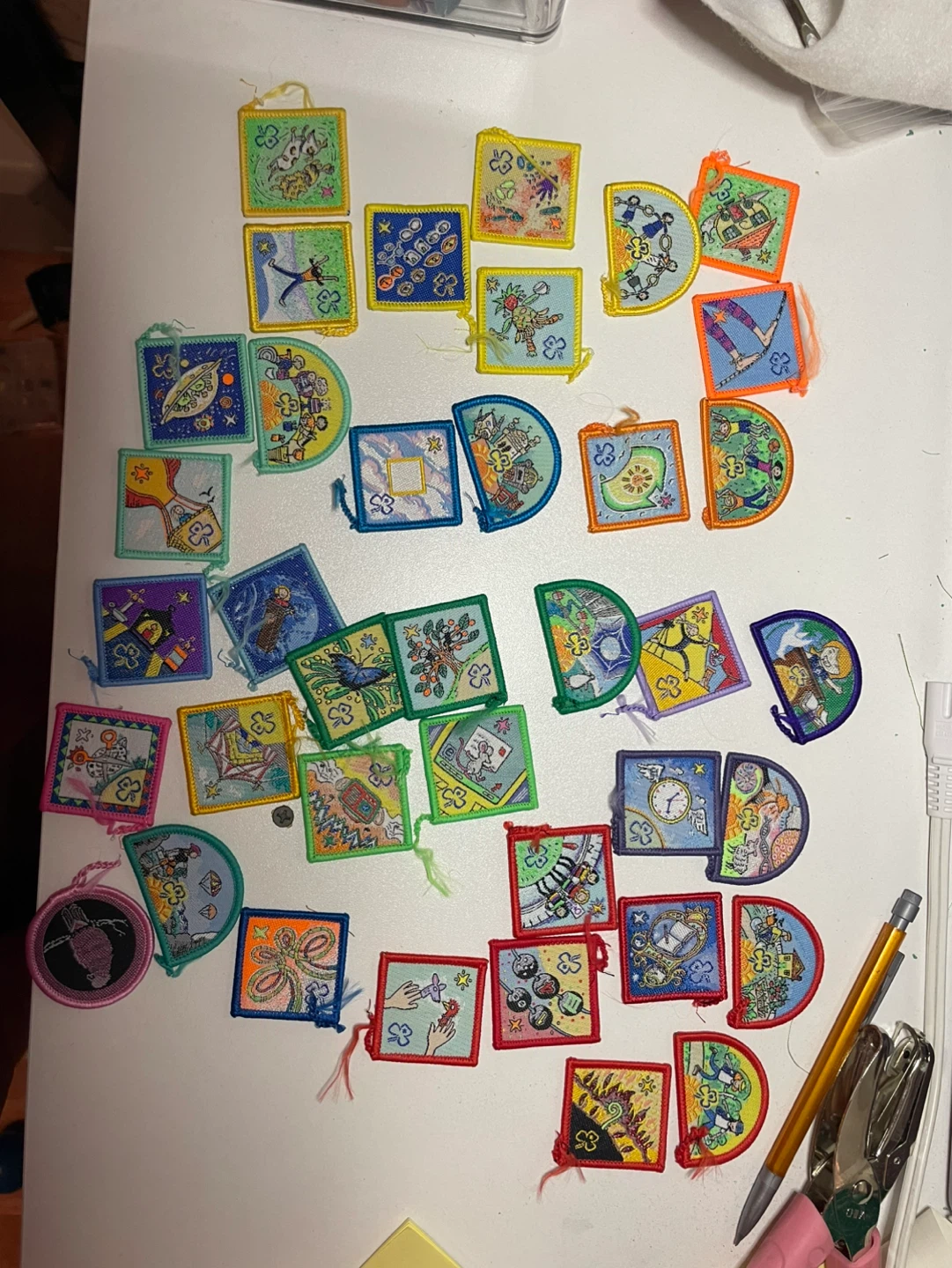 Assorted Girl Guide Australia badges
