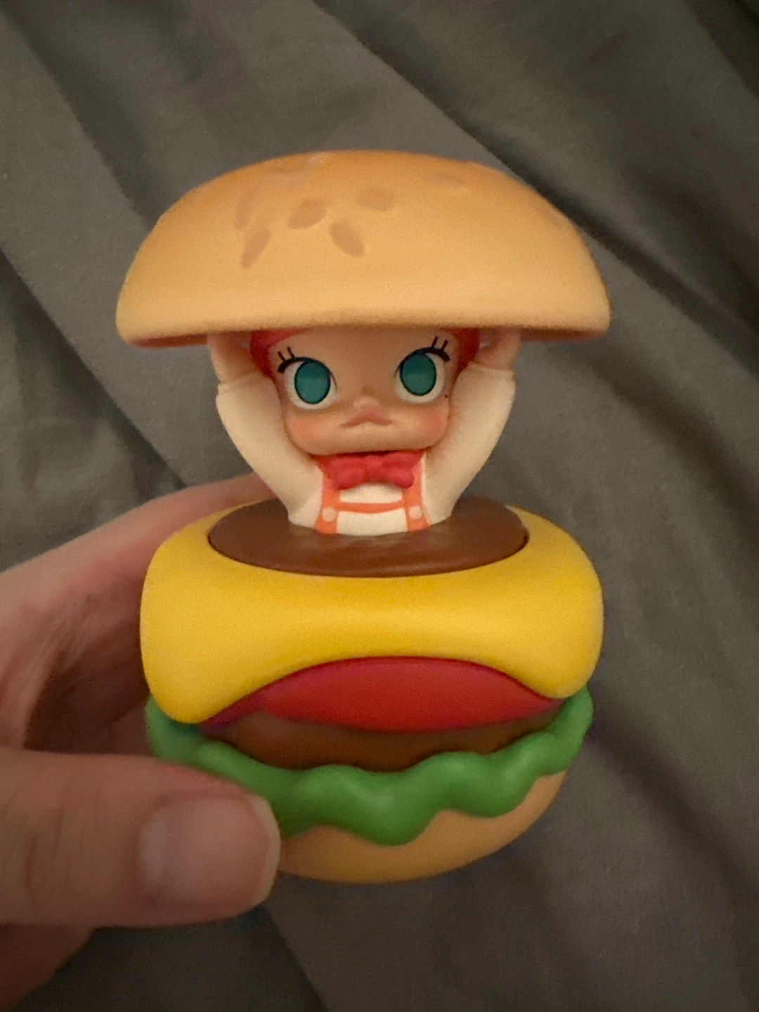 Molly carb Burger Art Toy Figure - photo 2