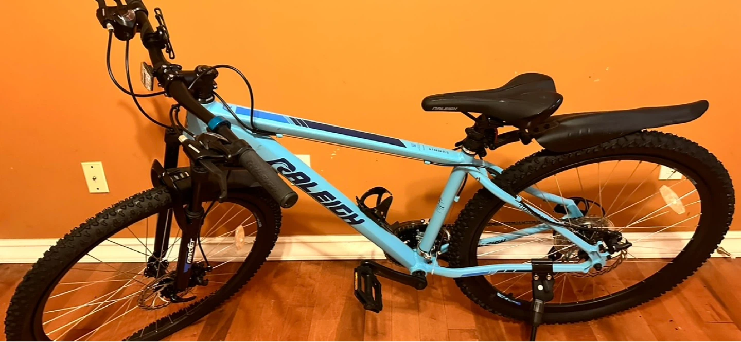 Raleigh Summit Mountain Bike - Light Blue
