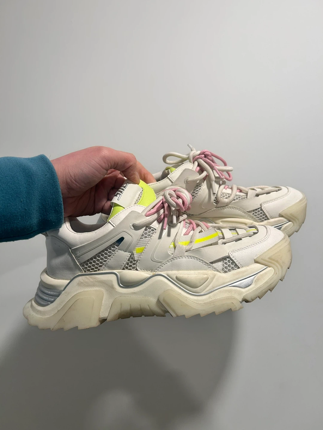 Steve Madden POWER Chunky Sneakers Size W8.5 M9.5
