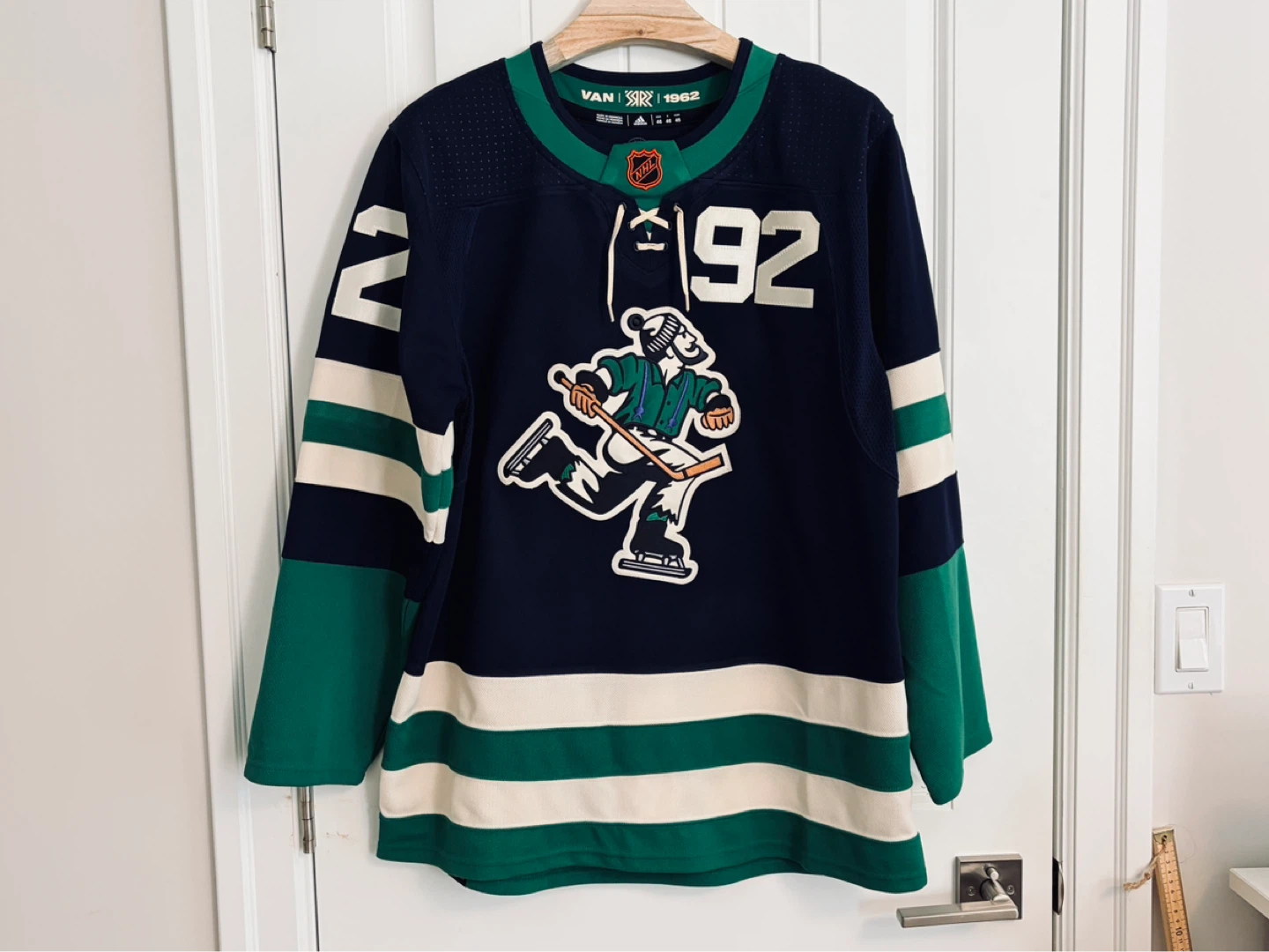 Authentic Adidas Canucks Podkolzin Retro 2.0 Autograph Jersey 46 - photo 5