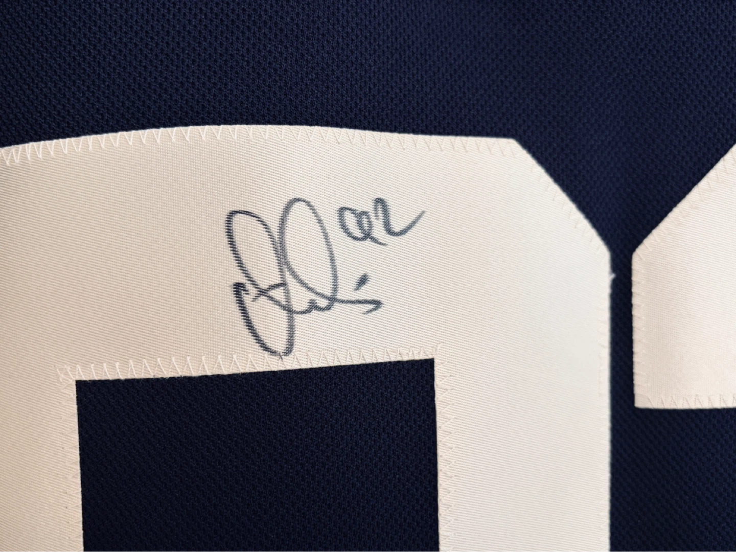 Authentic Adidas Canucks Podkolzin Retro 2.0 Autograph Jersey 46 - photo 3