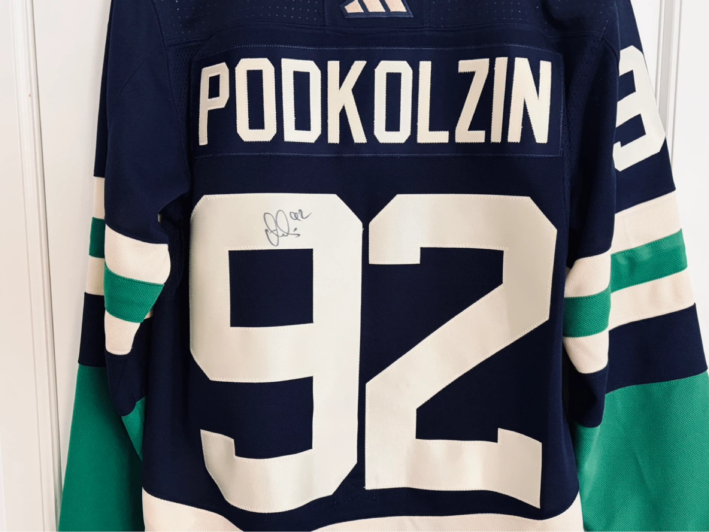 Authentic Adidas Canucks Podkolzin Retro 2.0 Autograph Jersey 46 - photo 2