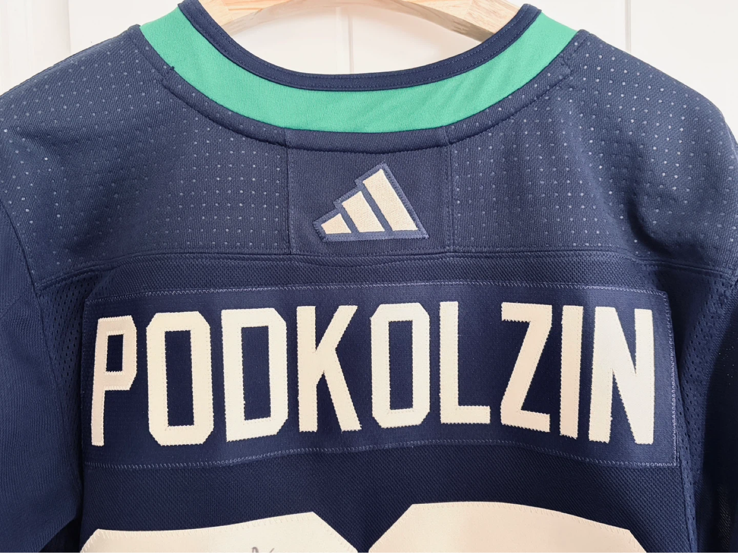 Authentic Adidas Canucks Podkolzin Retro 2.0 Autograph Jersey 46 - photo 4