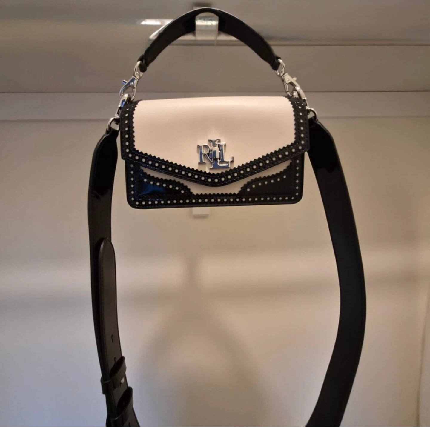 Lauren Ralph Lauren Tayler black and white bag - photo 3