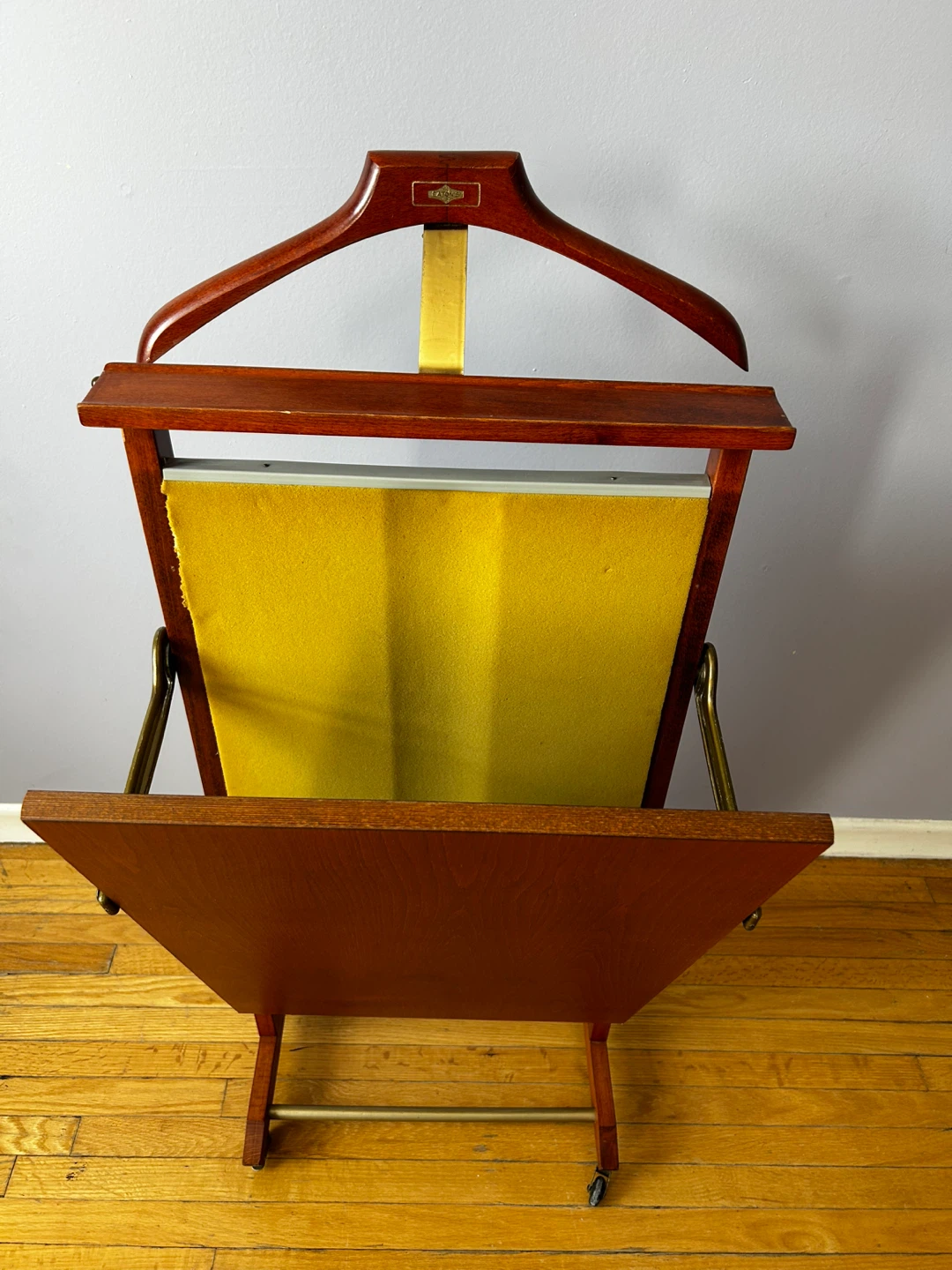 Vintage Italian Valet Stand Magazine Rack | Eaton’s | Rare