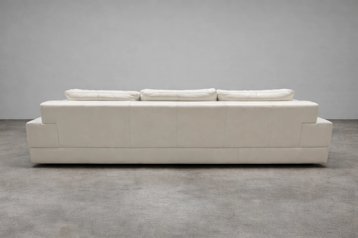 Poltrona Frau Italian Leather Sofa – 9ft Luxury Designer Piece - photo 2