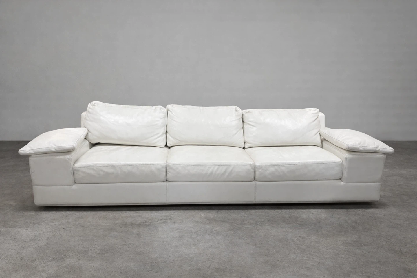 Poltrona Frau Italian Leather Sofa – 9ft Luxury Designer Piece