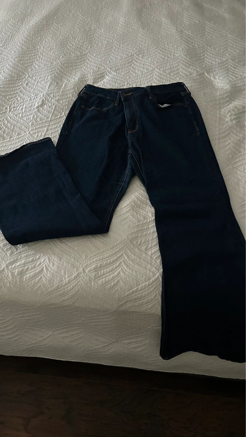 Old Navy High-Rise Wow Flare Jeans Size 12