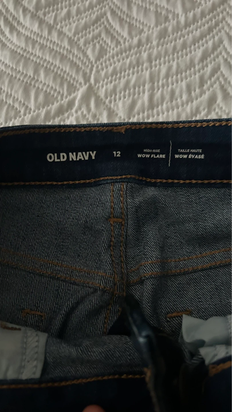 Old Navy High-Rise Wow Flare Jeans Size 12 - photo 2