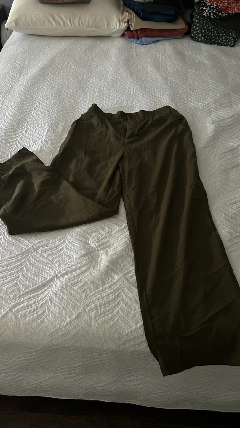 Feiersi Medium Olive Green Wide Leg Pants