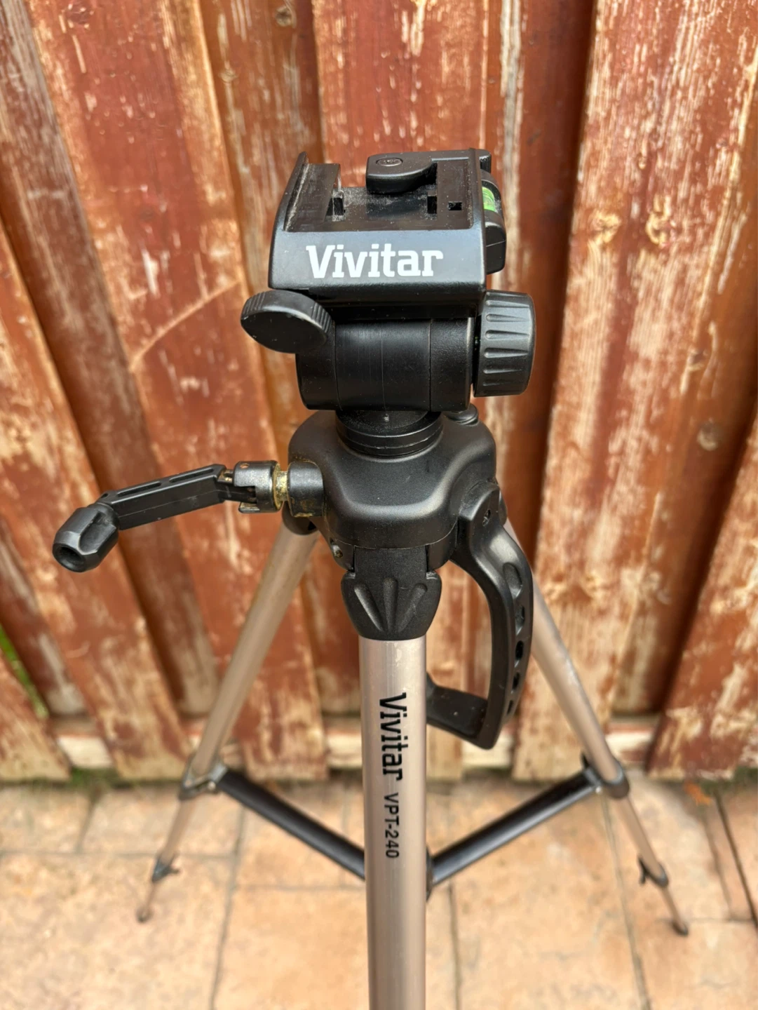 Vivitar VPT-240 Tripod - photo 2