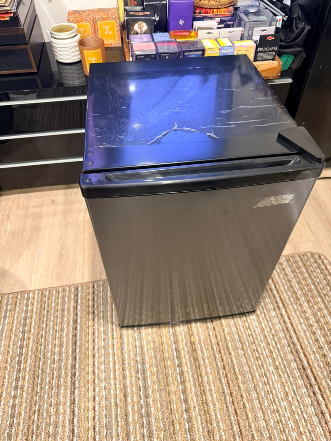 Arctic King 2.4 Cu Ft Mini Fridge - photo 5