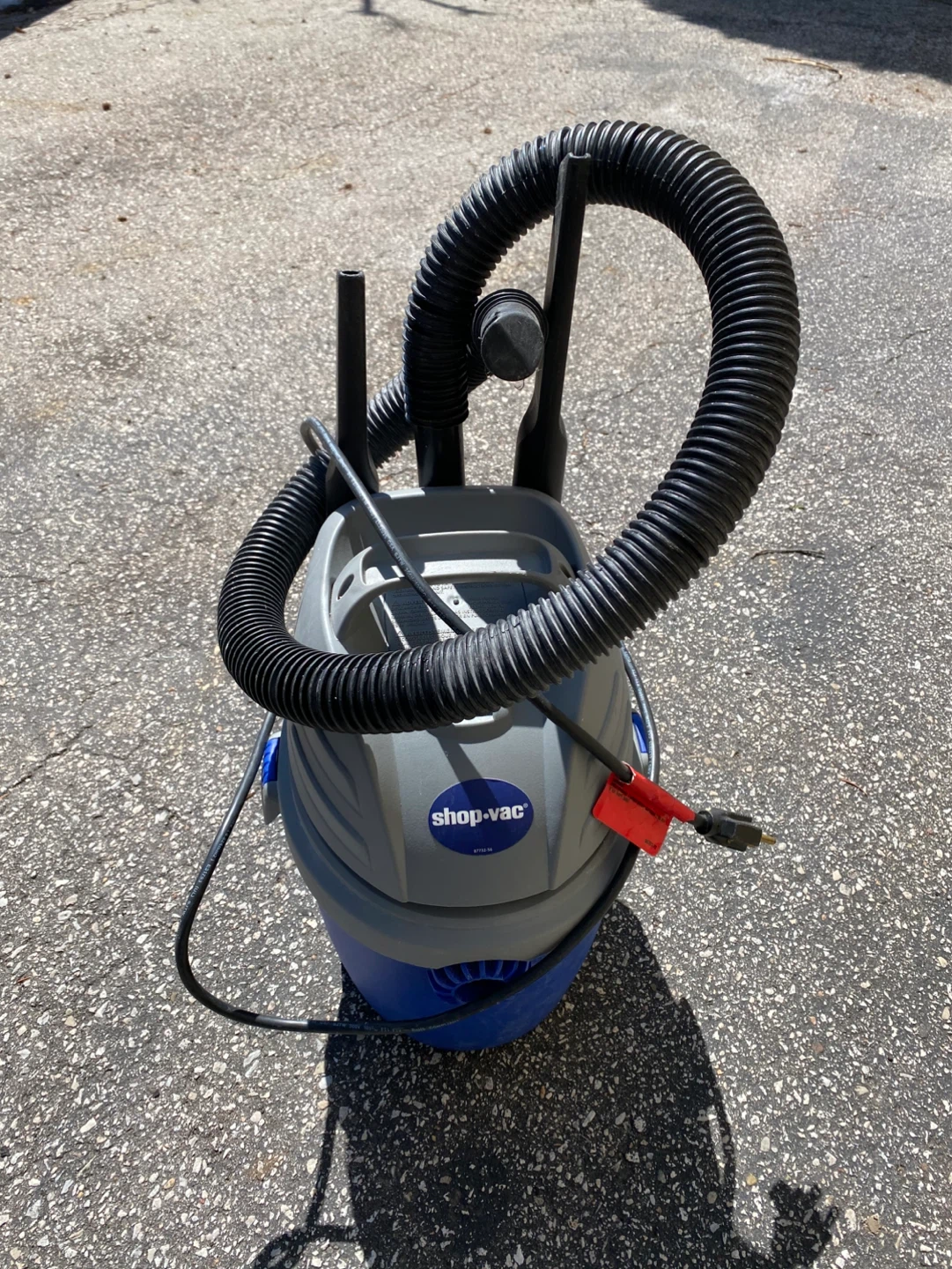 SHOP-VAC WET/DRY VACUUM