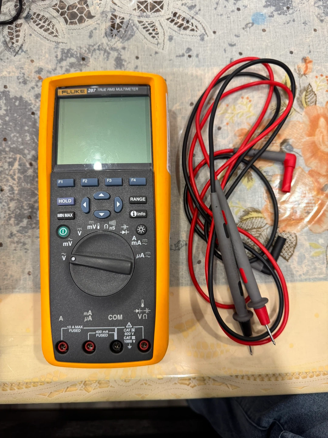 Fluke 287 True RMS Multimeter - photo 2