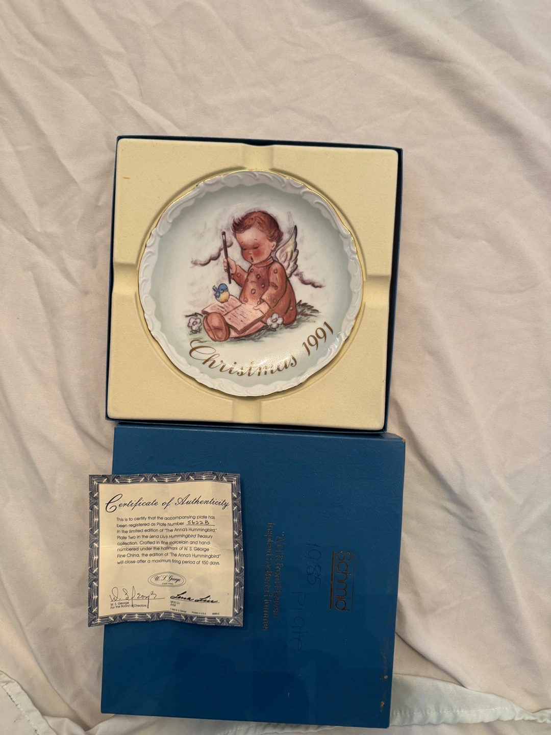 Hummel Collector Plate Assortment - 1974, 1991, and Undated - photo 3