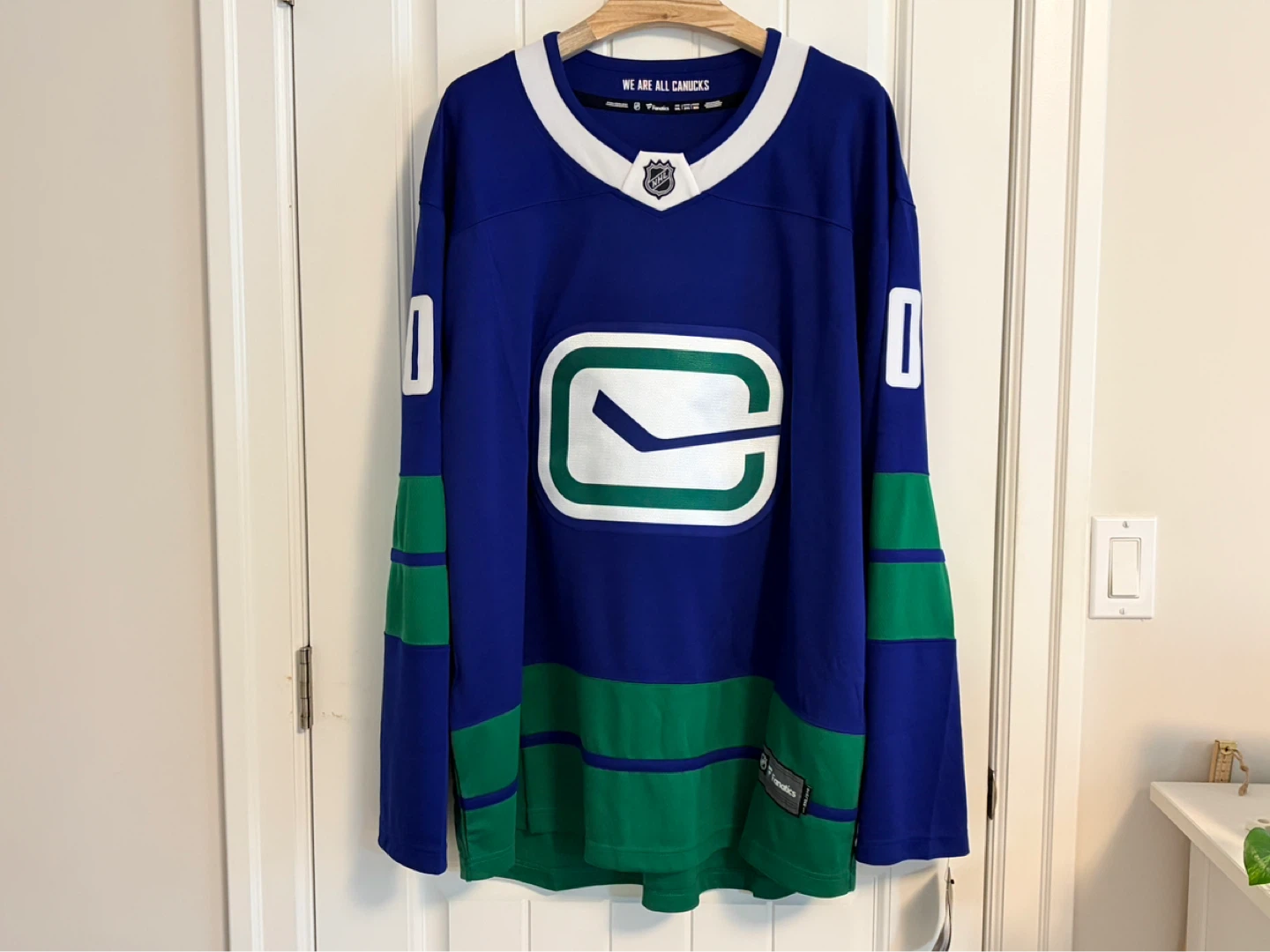 BNWT Authentic Fanatics Vancouver Canucks Pettersson Jersey 3XL - photo 3