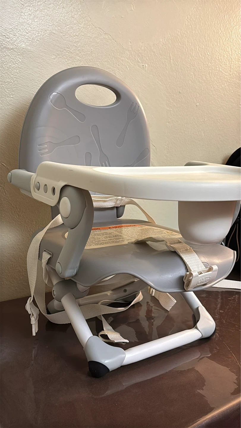 Chicco Portable Booster Seat - photo 2