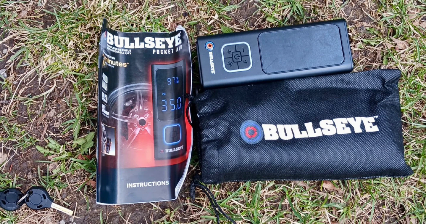 Raleigh Cruiser Bike with Bullseye Pocket Air Pump - photo 3