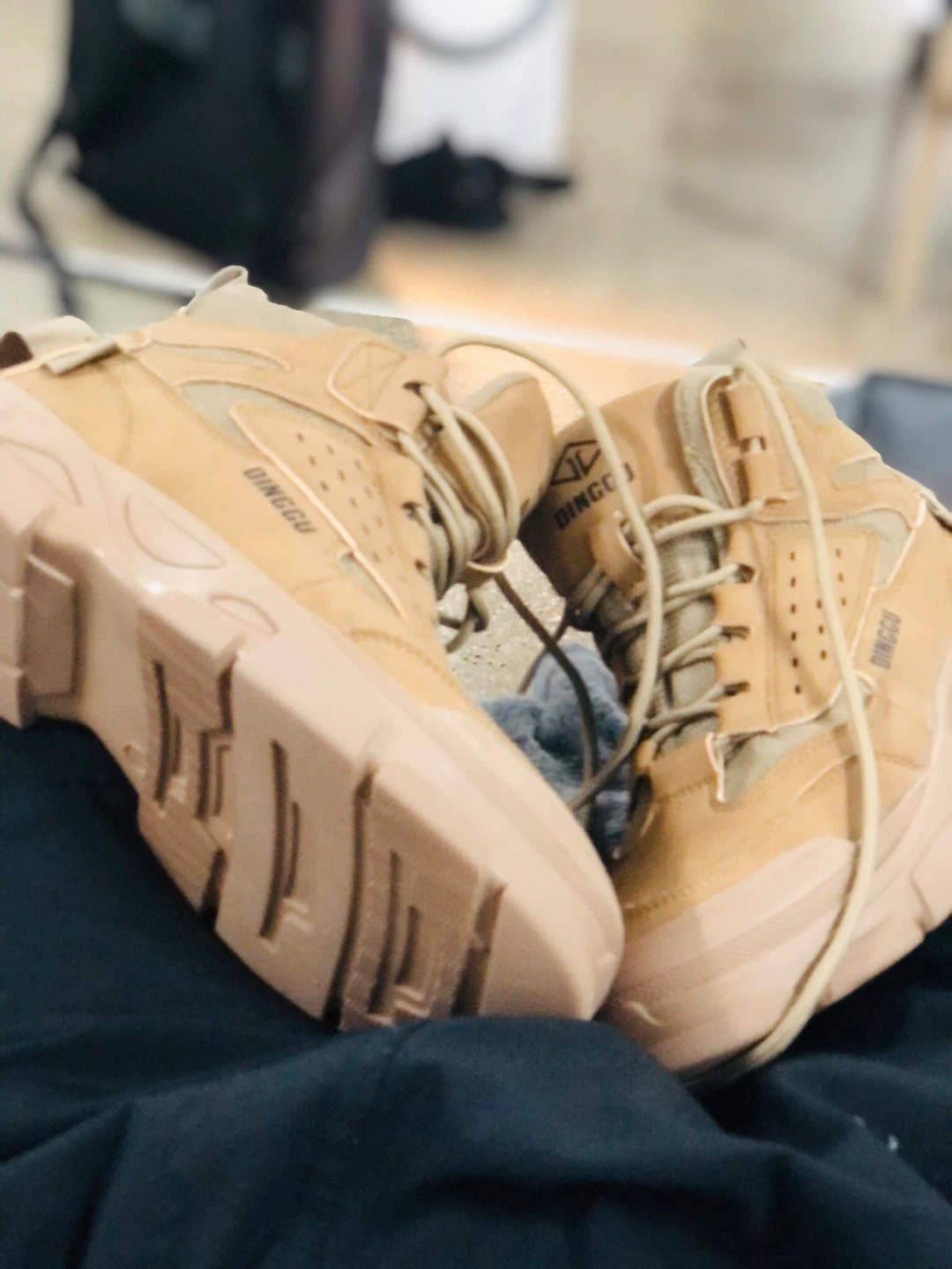 DINGGU Tan Hiking Boots