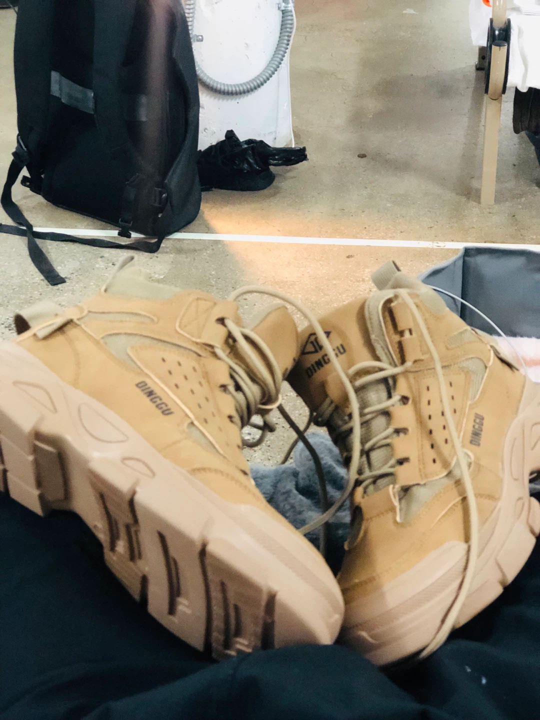 DINGGU Tan Hiking Boots - photo 2