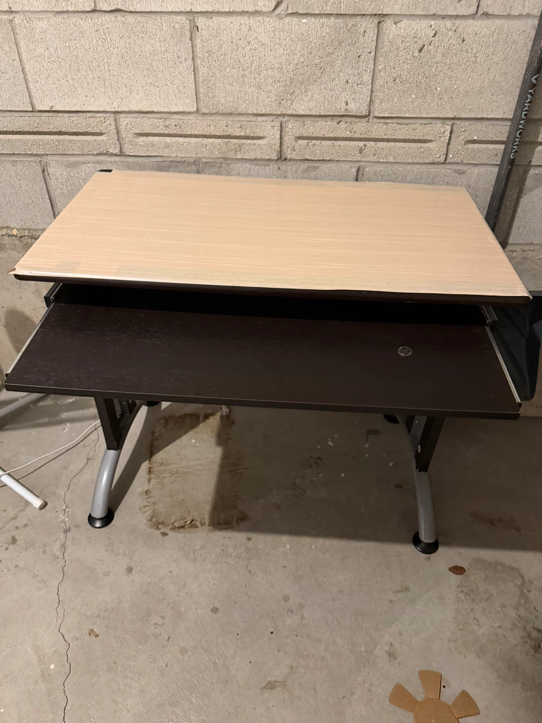 Compact Desk with Slide-Out Keyboard Tray - photo 4